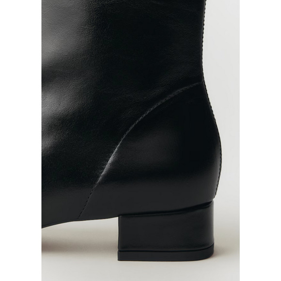 NEW MANGO MNG BLACK LEATHER HEELED BOOTIES BOOTS SZ 37 US 6.5 - Picture 5 of 10